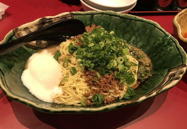 汁なし担々麺食べ比べ