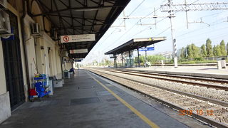 小さな駅です。ローマからオルビエートまで日帰りで観光しました。