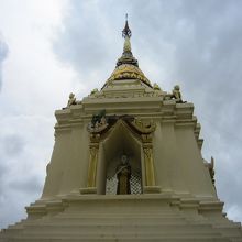 ７仏塔内の仏塔