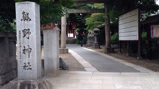 色鮮やかな拝殿