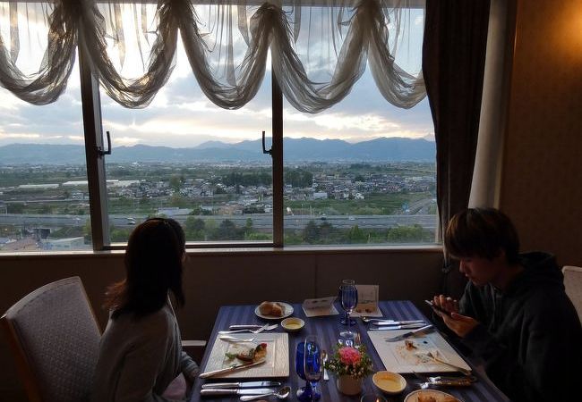 ロイヤルホテル長野 フレンチレストラン アジュールの夕食