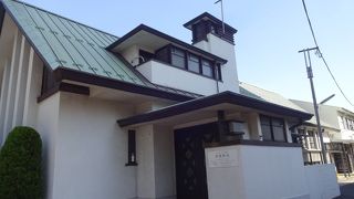 落ち着いた、日本の雰囲気にマッチした建物。。