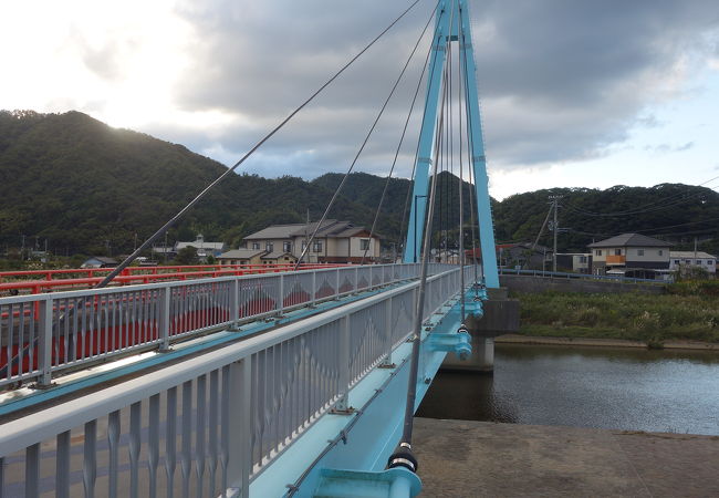 民宿タイプの宿がたくさんあります。静かでオススメの地区です。