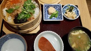 白エビがおいしい富山のアンテナショップのレストラン