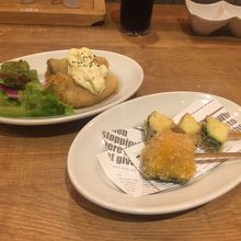 串揚げとカキフライ