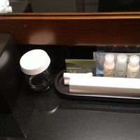 バスタブあり。拭き取りメイク落としもありました。