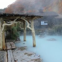 混浴大露天風呂。誰も居ない朝食直後。撮影許可は取ってあります