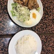 ディープな中華料理屋さん