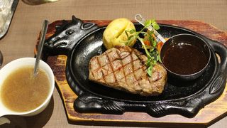 東京メトロ・豊洲駅前