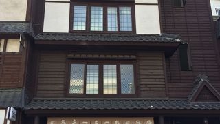 招き猫と人力車