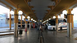 趣のあるバスターミナル