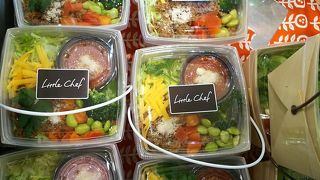 ロコモコやタコライスなど