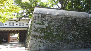 石垣作りの歴史が見られます。