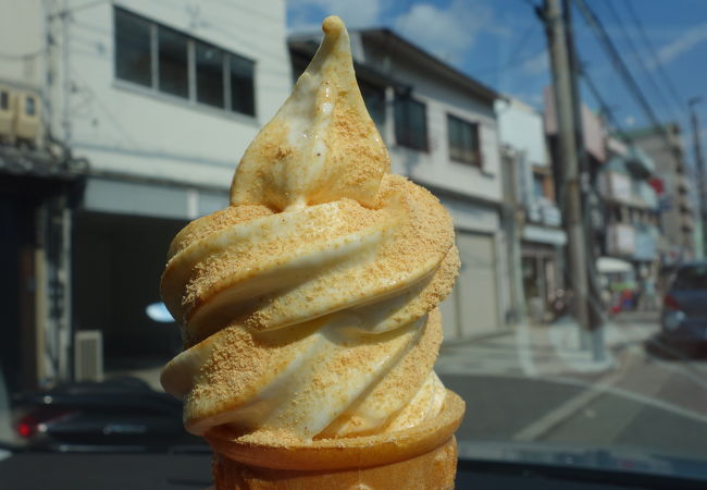 お餅もいいけど，きなこソフトがおいしい。