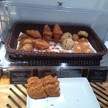 鯛焼きもあります。