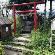 鉄道神社：野辺山のJR鉄道最高地点の碑の横