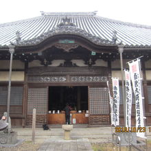 「宝蔵寺」の本堂