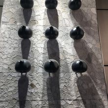 豚のお尻が印象的な入り口