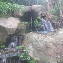 弁財天社としての名残を今に伝えています