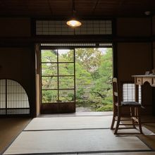 小泉八雲が使っていた机と椅子