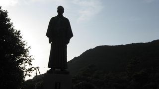 ジョン万次郎の大きな像