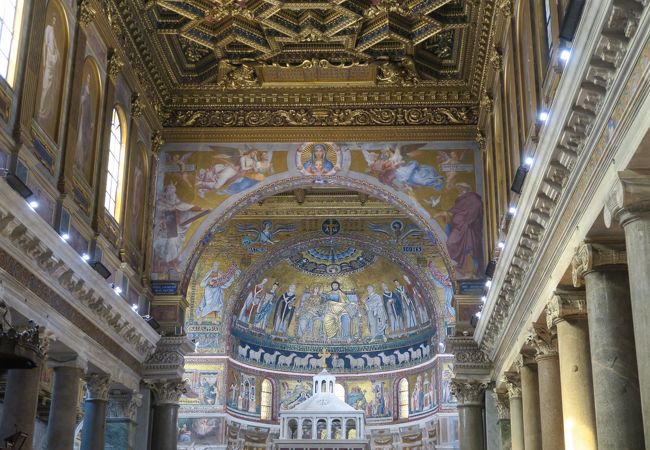 サンタ チェチーリア イン トラステヴェレ教会 Santa Cecilia in Trastevere
