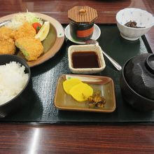 えだまメンチカツ定食