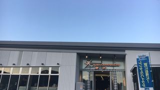 服や雑貨なども売っていた