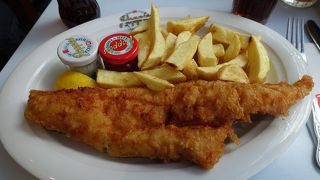 フィッシュアンドチップスといえばここ