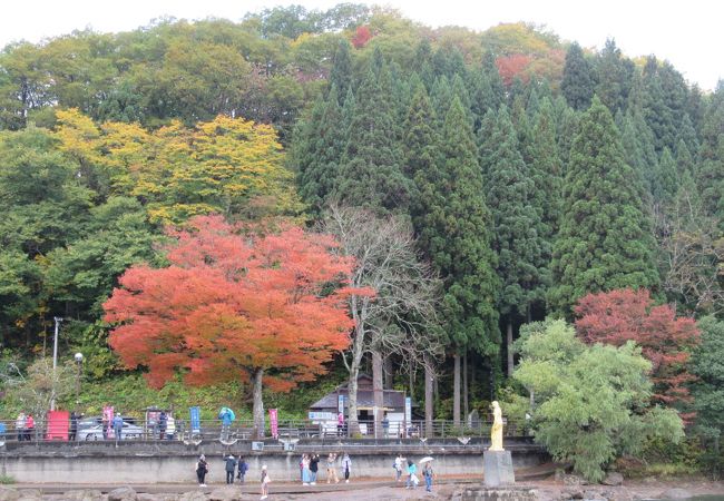 田沢湖の紅葉 2018/10/24