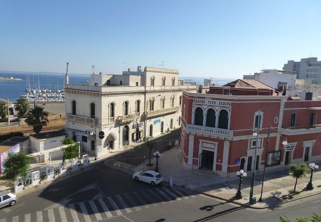 サレント半島ではそれなりのカジュアルブランドを買える