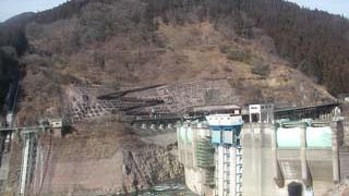 冬場は凍っています