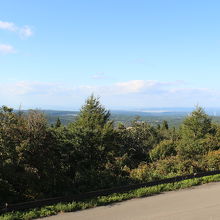 かろうじて眺望がよい方向がこれです