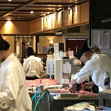 隣の回転寿司屋さん