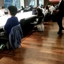 ＡＮＡラウンジと比較するとしょぼく見える