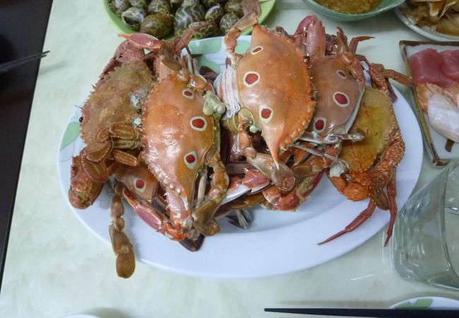 &#34485;仔寮漁港の蟹は激安で美味い、でも調理店がないので観光客には不向きかもしれません