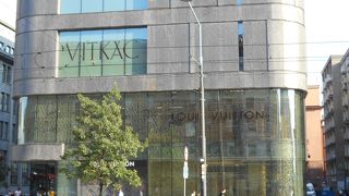 ルィ ヴィトン (ワルシャワ店)