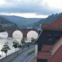 ネッカー川とカ－ル・テオド－ル橋  部屋から