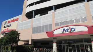 巨大ショッピングセンターです