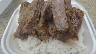 ガーリックシュリンプとガーリックビーフ