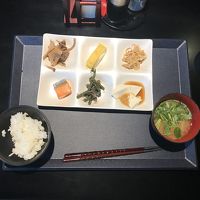 朝食はバイキングでした。