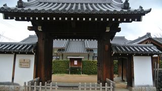 再建された南門