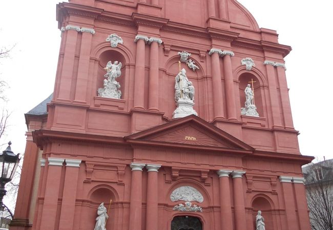 とても美しい教会でした☆