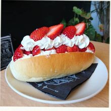 いちごパンで美味しかった