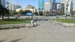 昼と夜の2回訪れてみるべき