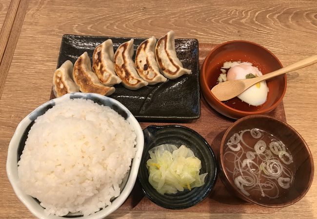 餃子のランチがある