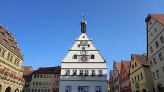 仕掛け時計は朝見えました