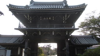見どころは鐘楼門です