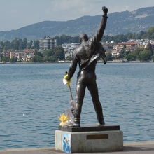 フレディ マーキュリーの像 クチコミ・アクセス・営業時間