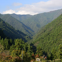 雄大な四国の山々。